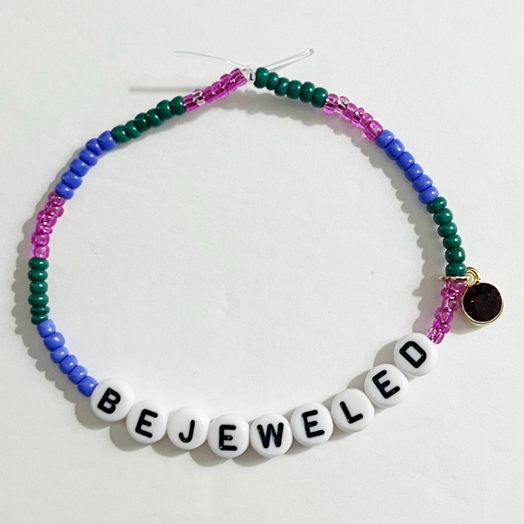 Taylor Swift Eras Tour Friendship Bracelet Bejeweled Midnights w/ Charm - Picture 1 of 1